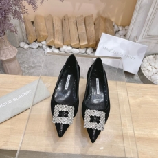 Manolo Blahnik flat shoes